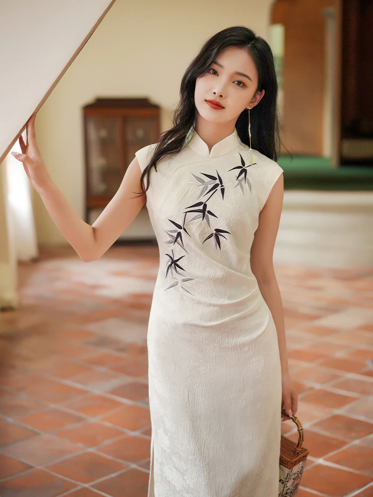 Taro Purple|Modern one-Pieces Qipao Dress（钰竹） - Image 10