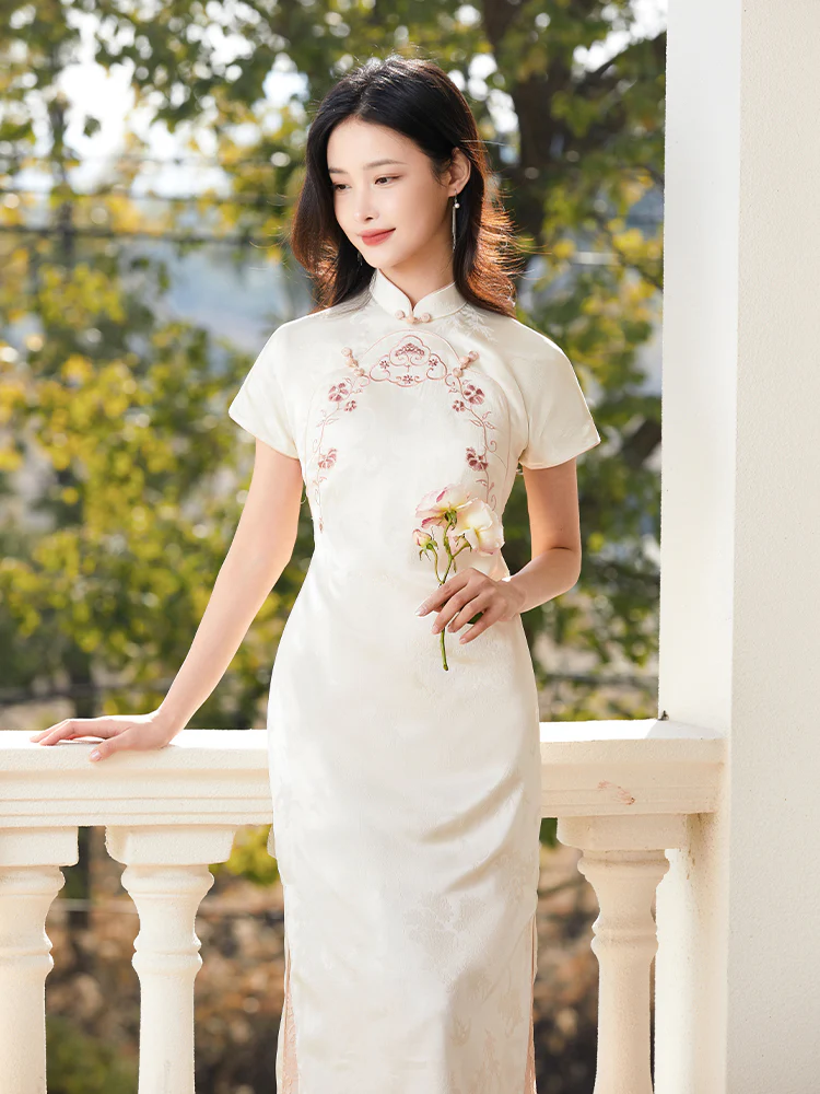 Ivory Vintage Ruyi Embroidery | Modern one-Pieces Qipao Dress（玉茗） - Image 1