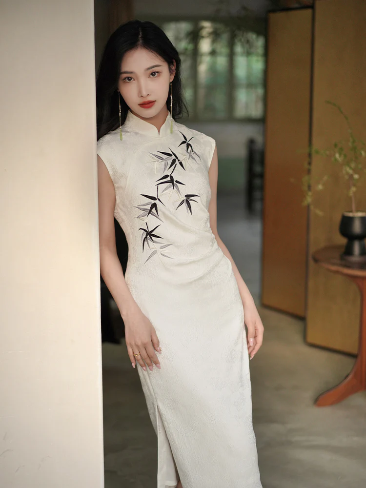 Taro Purple|Modern one-Pieces Qipao Dress（钰竹） - Image 7