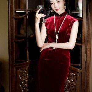 Deep Wine Crushed Velvet| Modern one-Pieces Qipao Dress（静沐）