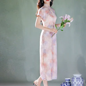 Pink Water Nymph Jinling Satin Embroidery | Modern one-Pieces Qipao Dress(浅椿)