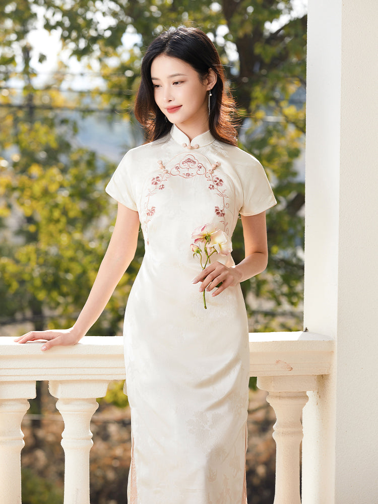Ivory Vintage Ruyi Embroidery  | Modern one-Pieces Qipao Dress(玉茗) - Image 1