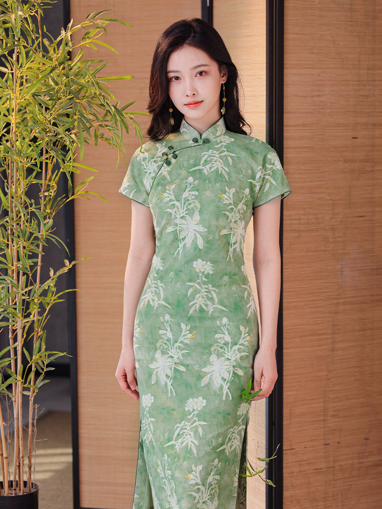 Tender Green Embroidered Lily Orchid | Modern one-Pieces Qipao Dress (杳卿) - Image 8