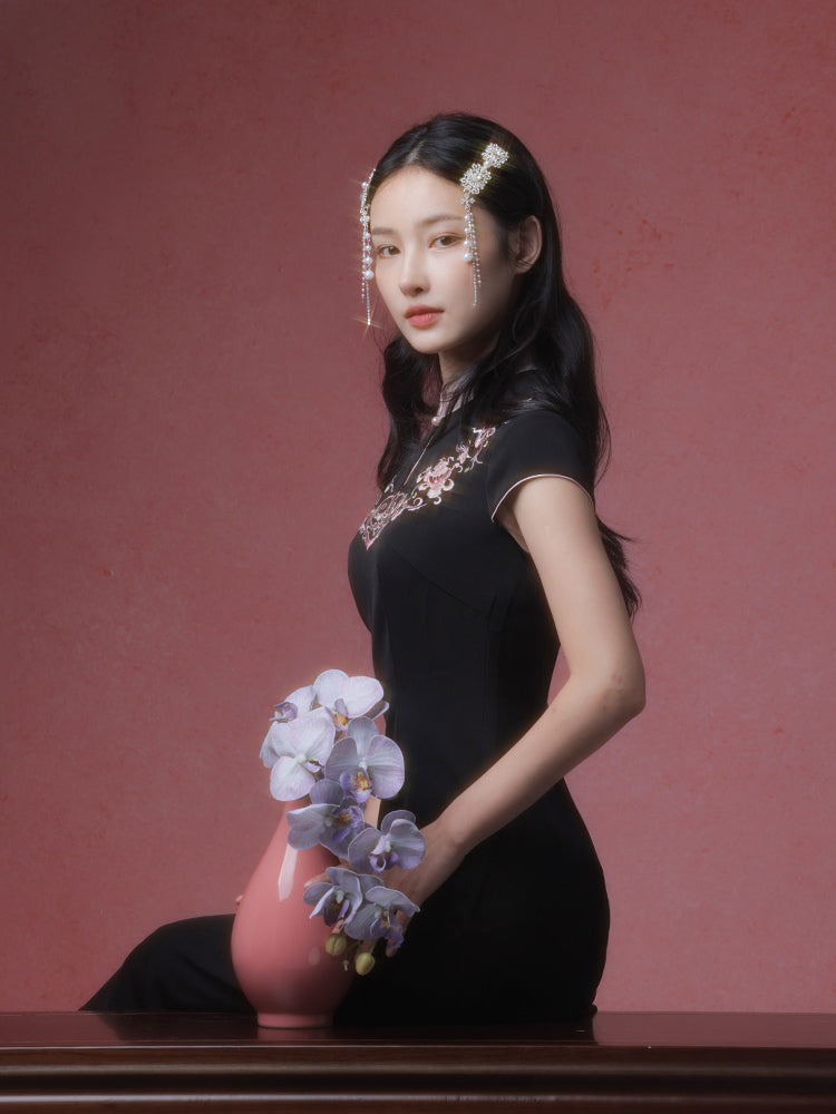 Sumi Black Artisan Embroidery | Neo-Chinese Dress(如苑) - Image 3