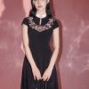 Sumi Black Artisan Embroidery | Neo-Chinese Dress(如苑) - Thumbnail Image 4