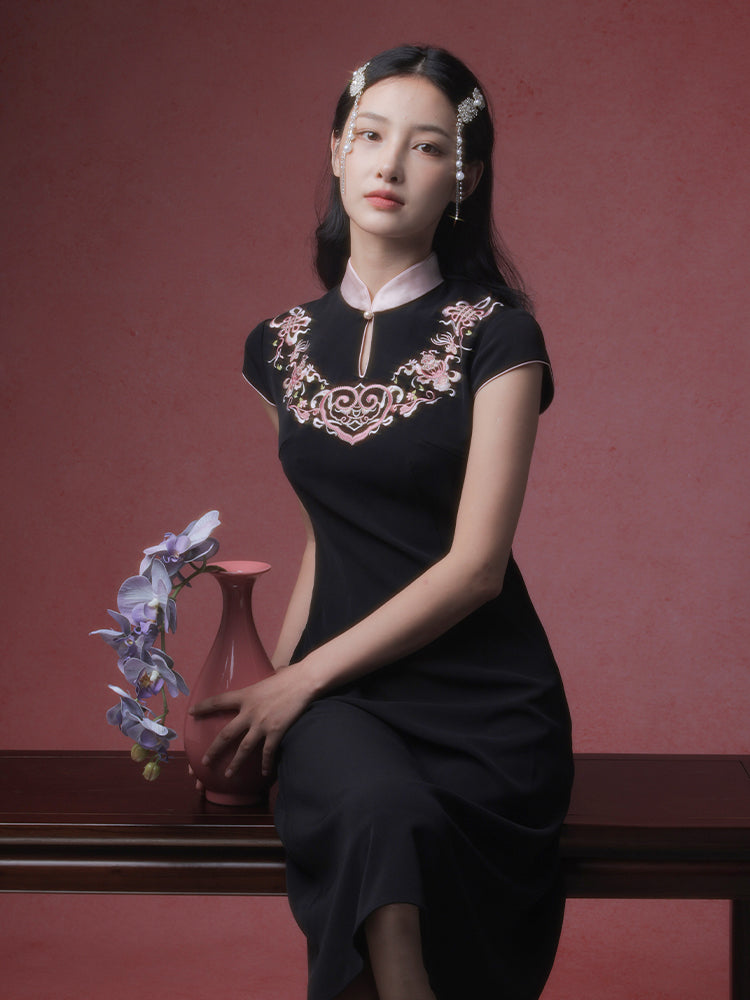 Sumi Black Artisan Embroidery | Neo-Chinese Dress(如苑) - Image 5