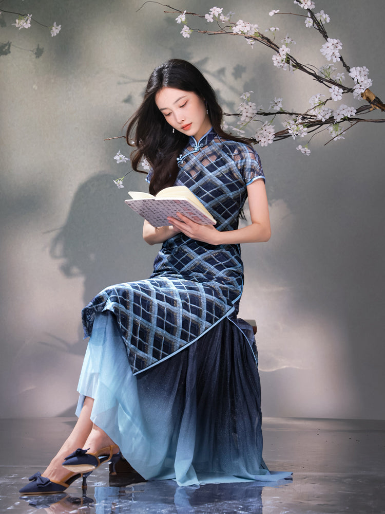 Navy blue Geometric Lattice  | Modern one-Pieces Qipao Dress(若檬) - Image 2