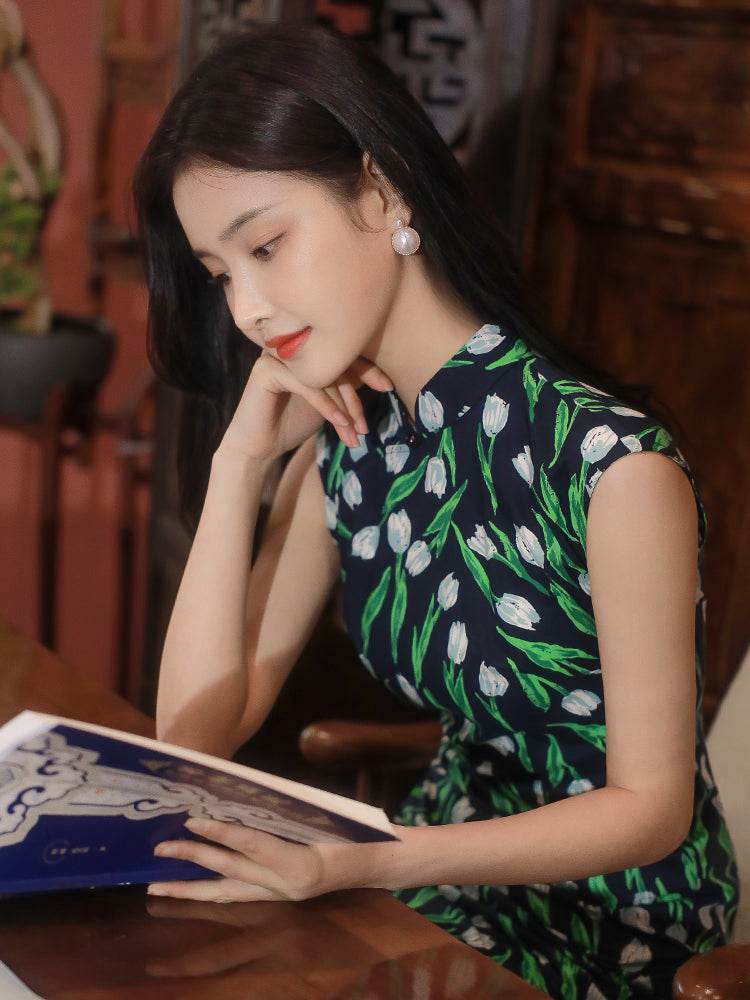 White tulip pattern| Modern one-Pieces Qipao Dress(沁心) - Image 9