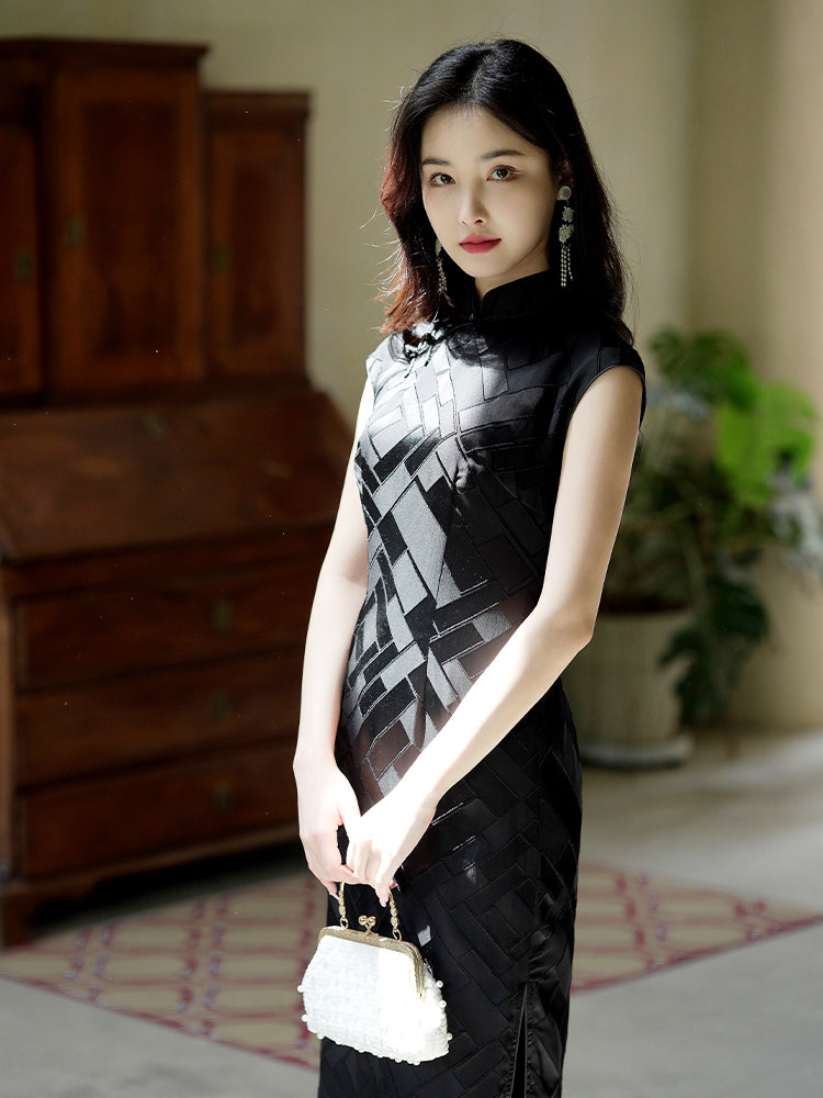 Black Minimalist Silk Burnout | Modern one-Pieces Qipao Dress(风琉璃) - Image 7