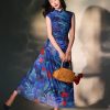 Red rose with Sapphire Blue Stretch Mesh Fabric|Full-length flared skirt(浣黎) - Thumbnail Image 5