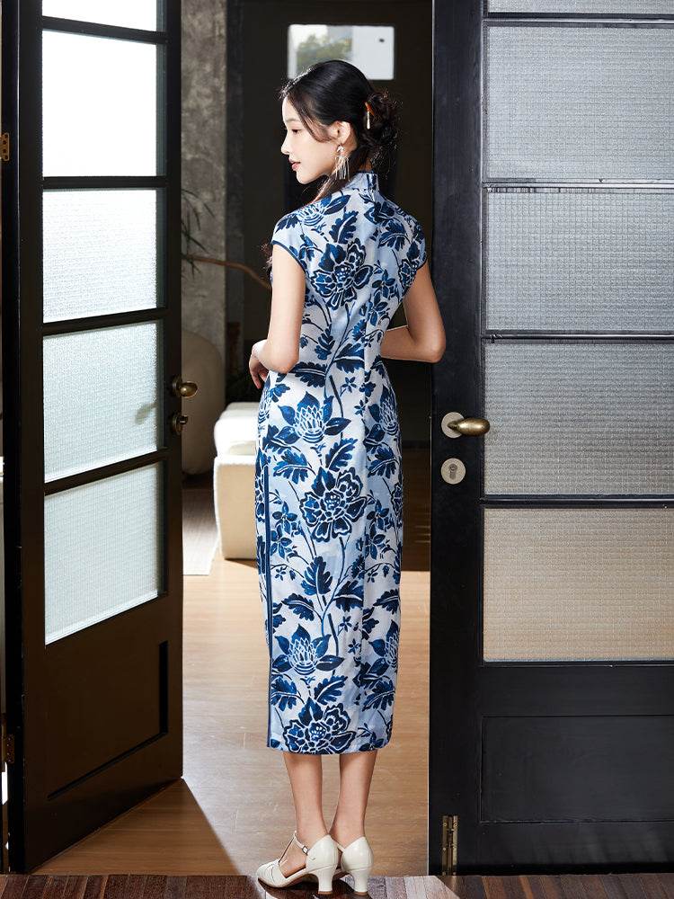 Imperial Kiln-inspired blue-white motif| Modern one-Pieces Qipao Dress(珈蓝) - Image 11